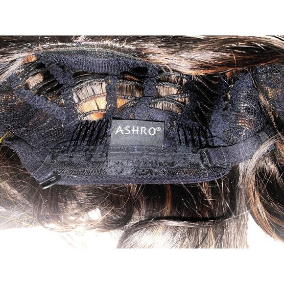 Side Part Bob Wig Mid Length Brown Copper for Women Avg Size NWT - Picture 5 of 12